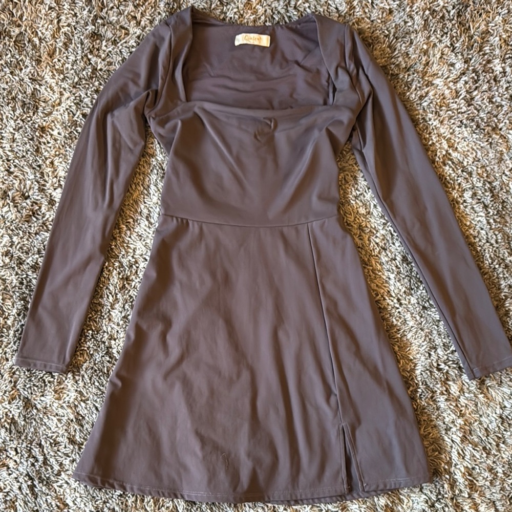 Elegant Gray Long Sleeve Dress
